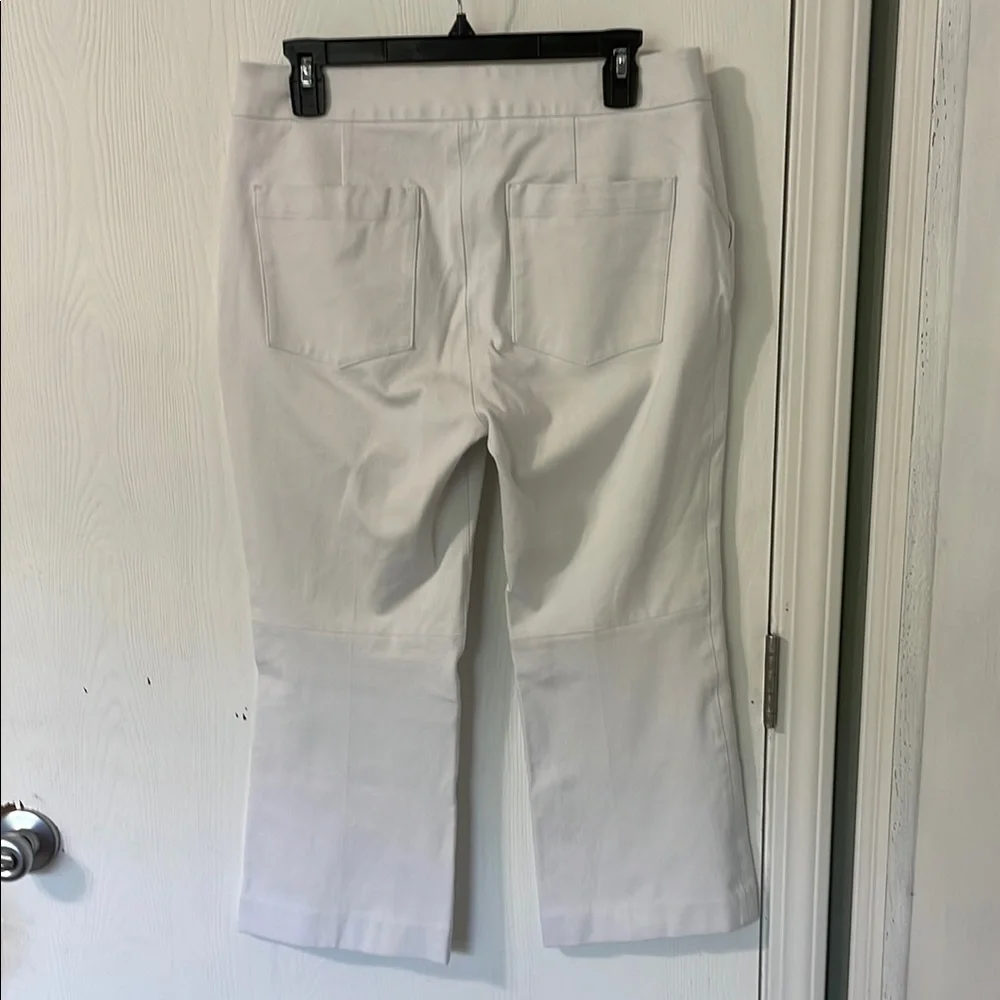 SPANX Like New White Flare Capris with Elastic Waistband Size Large - Picture 4 of 7